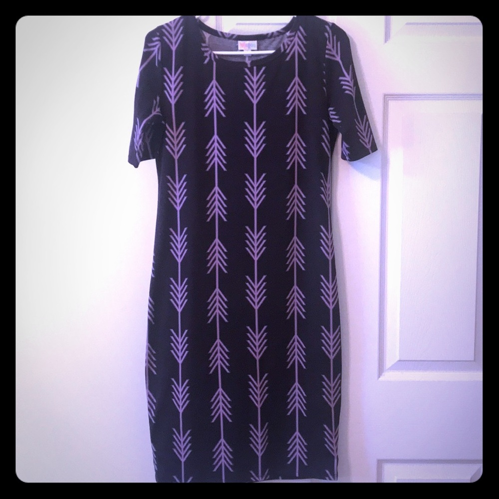 LuLaRoe Julia Dress — Rarely Worn 💜